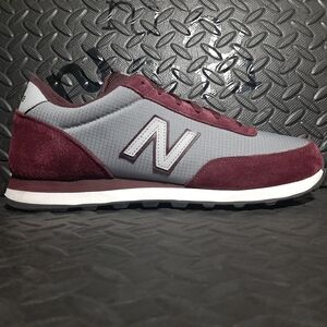 New Balance 501 maroon/Grey Size 11